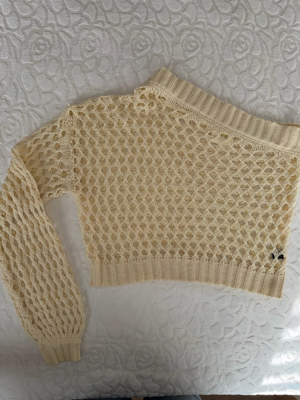 NWOT Maeve Anthropologie Cream Open-Knit Off-the-Shoulder Cropped Sweater